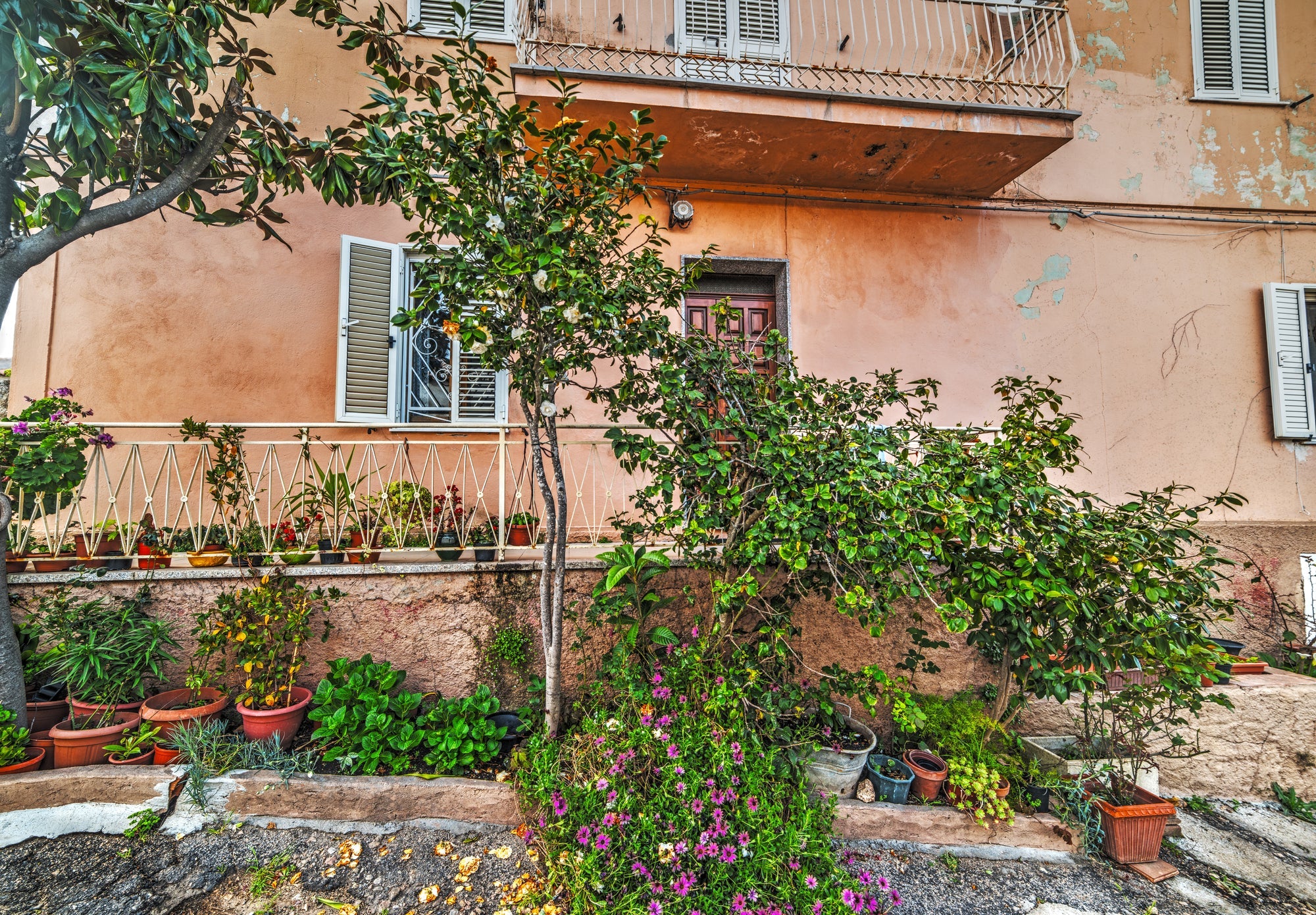 Mediterrane Gartengestaltung: Garten mediterran gestalten mit toskanischem Flair für Terrasse &amp; Co